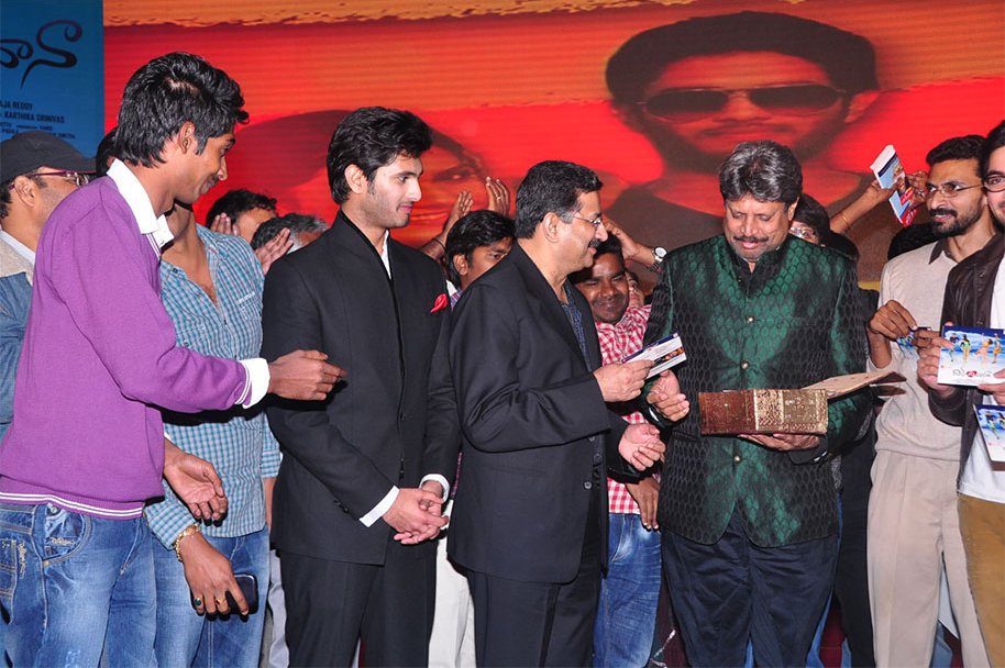 Dil-Deewana-Audio-Launch-by-Kapil-Dev